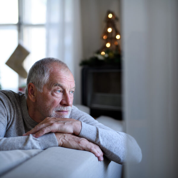 Depressione stagionale: come prevenire i sintomi negli anziani